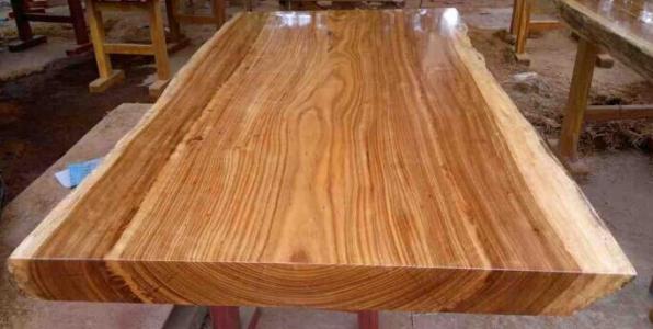 如何区分红翅木和鸡翅木